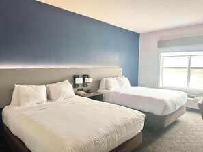 Room, 2 Queen Beds, Accessible, Non Smoking
