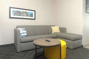 Desk, laptop workspace, iron/ironing board, free WiFi