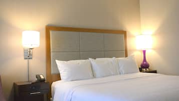 Desk, laptop workspace, iron/ironing board, free WiFi