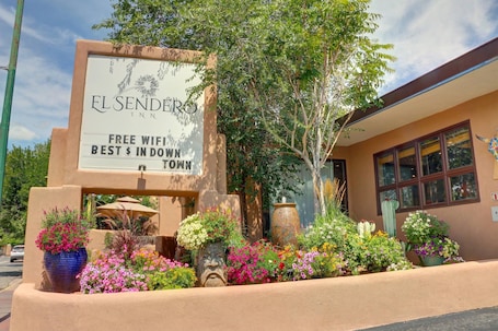 Exterior. El Sendero Inn, an Ascend Collection Hotel