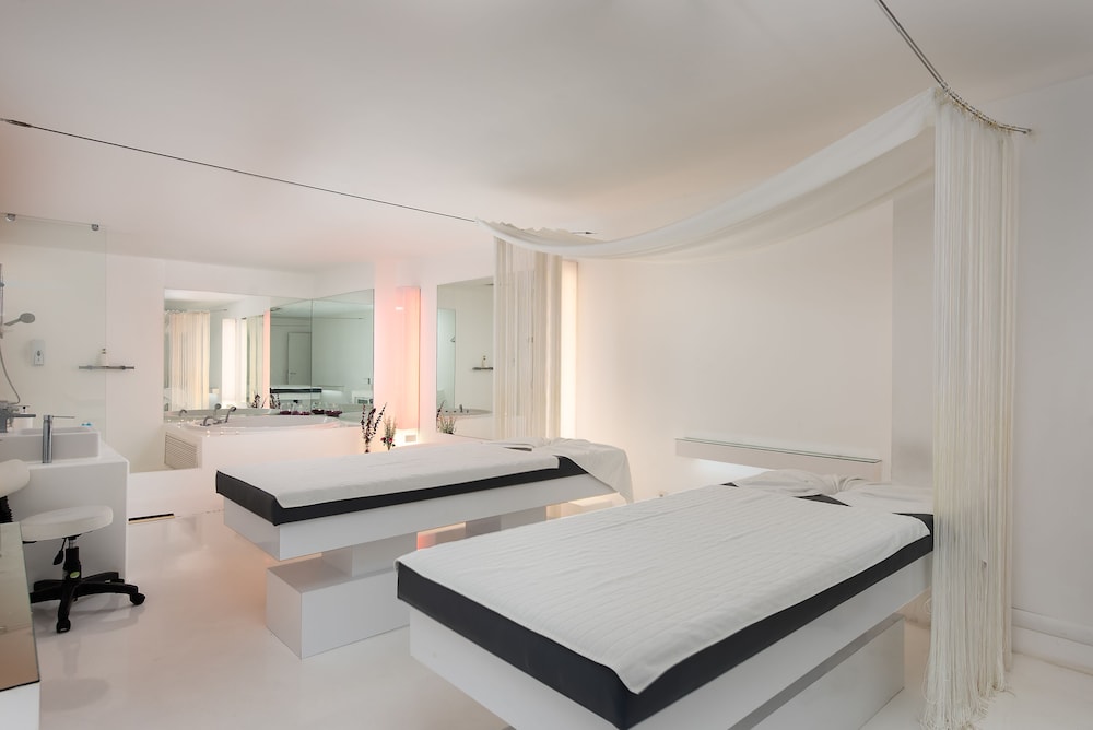 Hotel Su by null