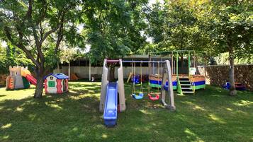 Children’s play area – indoor