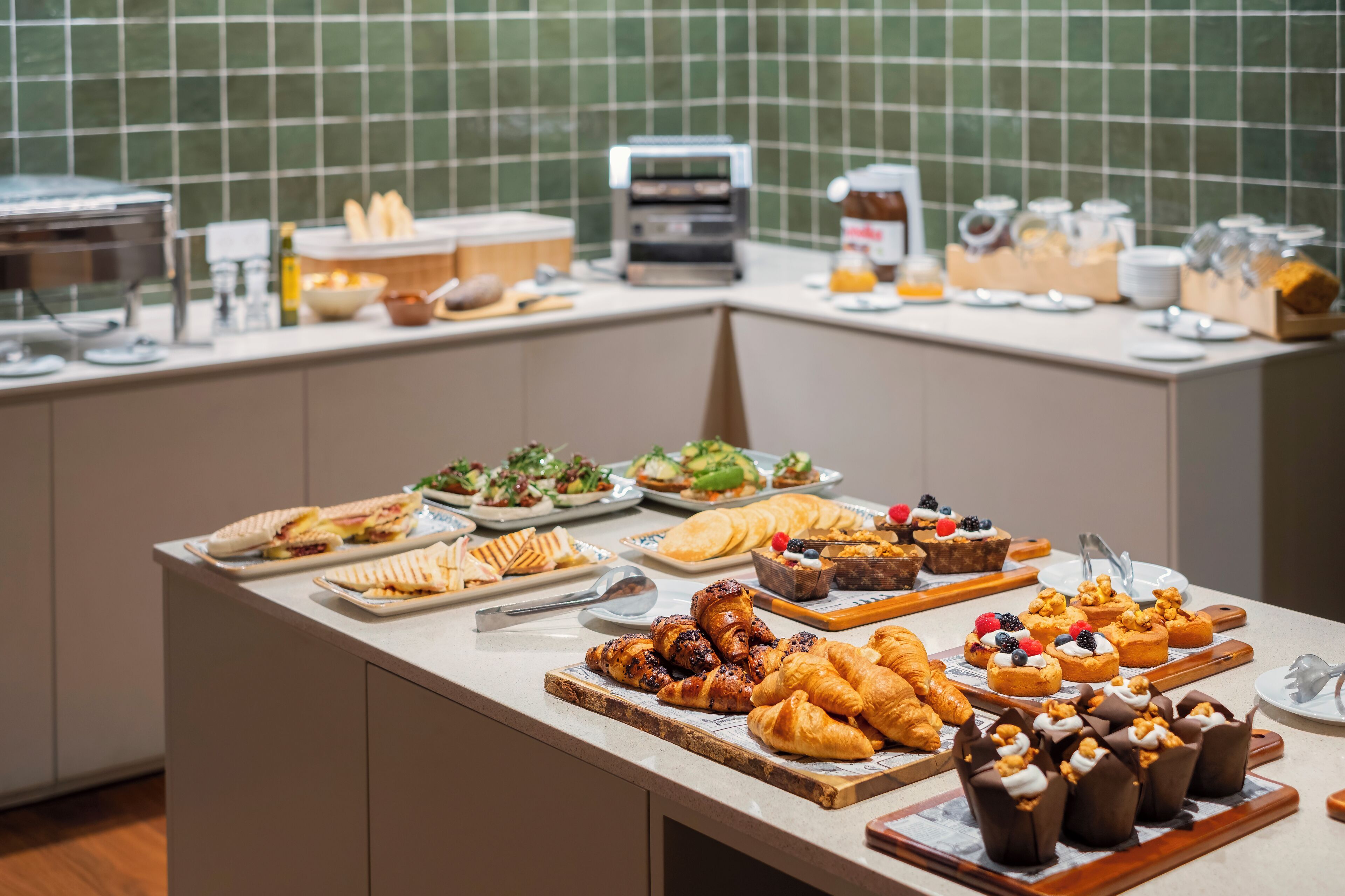 daily buffet breakfast (eur 18 per person)