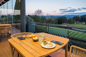 Dagelijks ontbijtbuffet (EUR 18 per persoon)