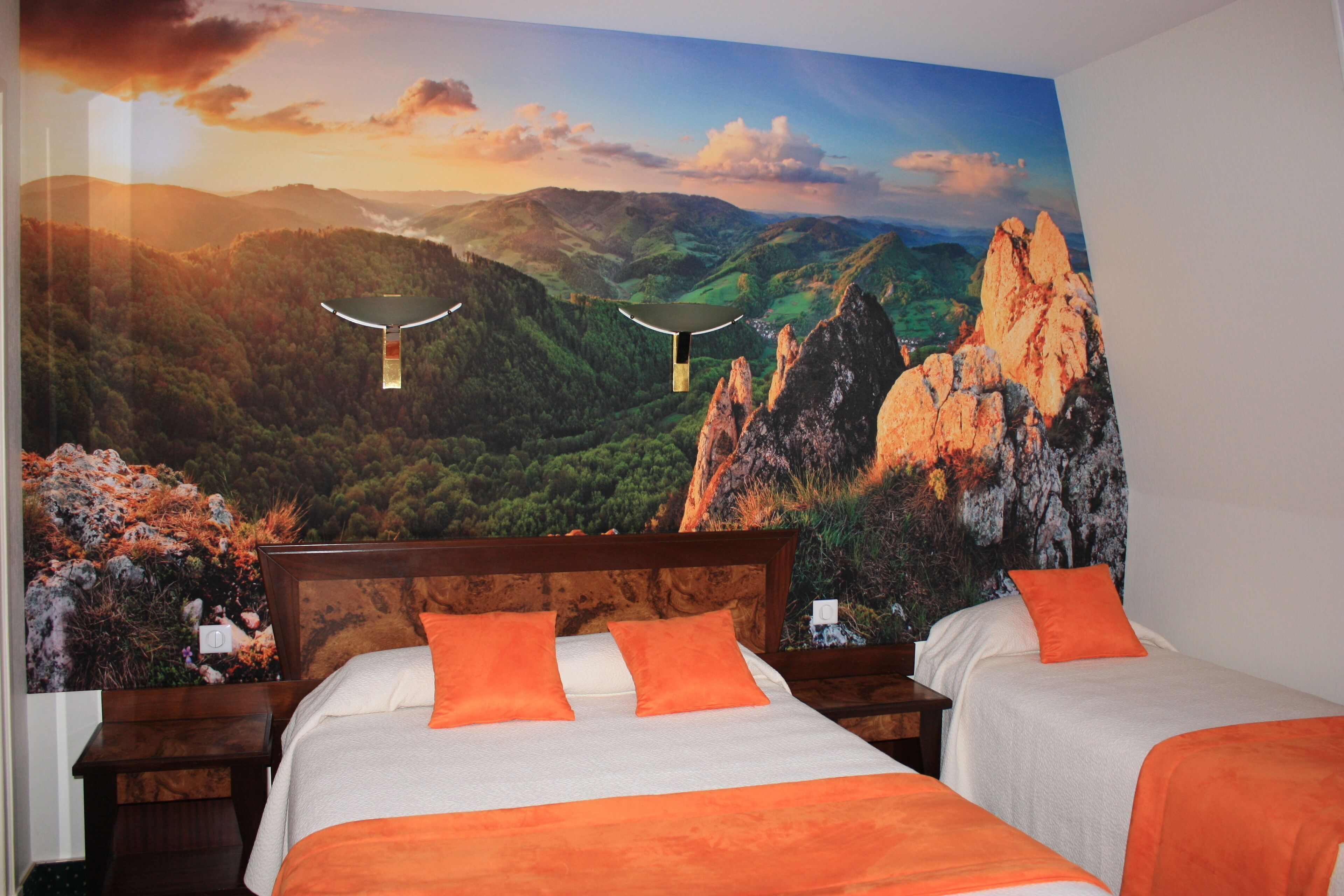 Ropa de cama de alta calidad, minibar, escritorio y insonorización 
