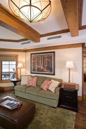 Superior Double Room | Living room | Flat-screen TV, DVD player