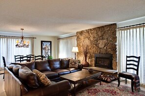 Flachbildfernseher, DVD-Player