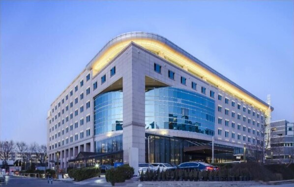 Exterior - Beijing Oriental Palace Hotel (Beijing)