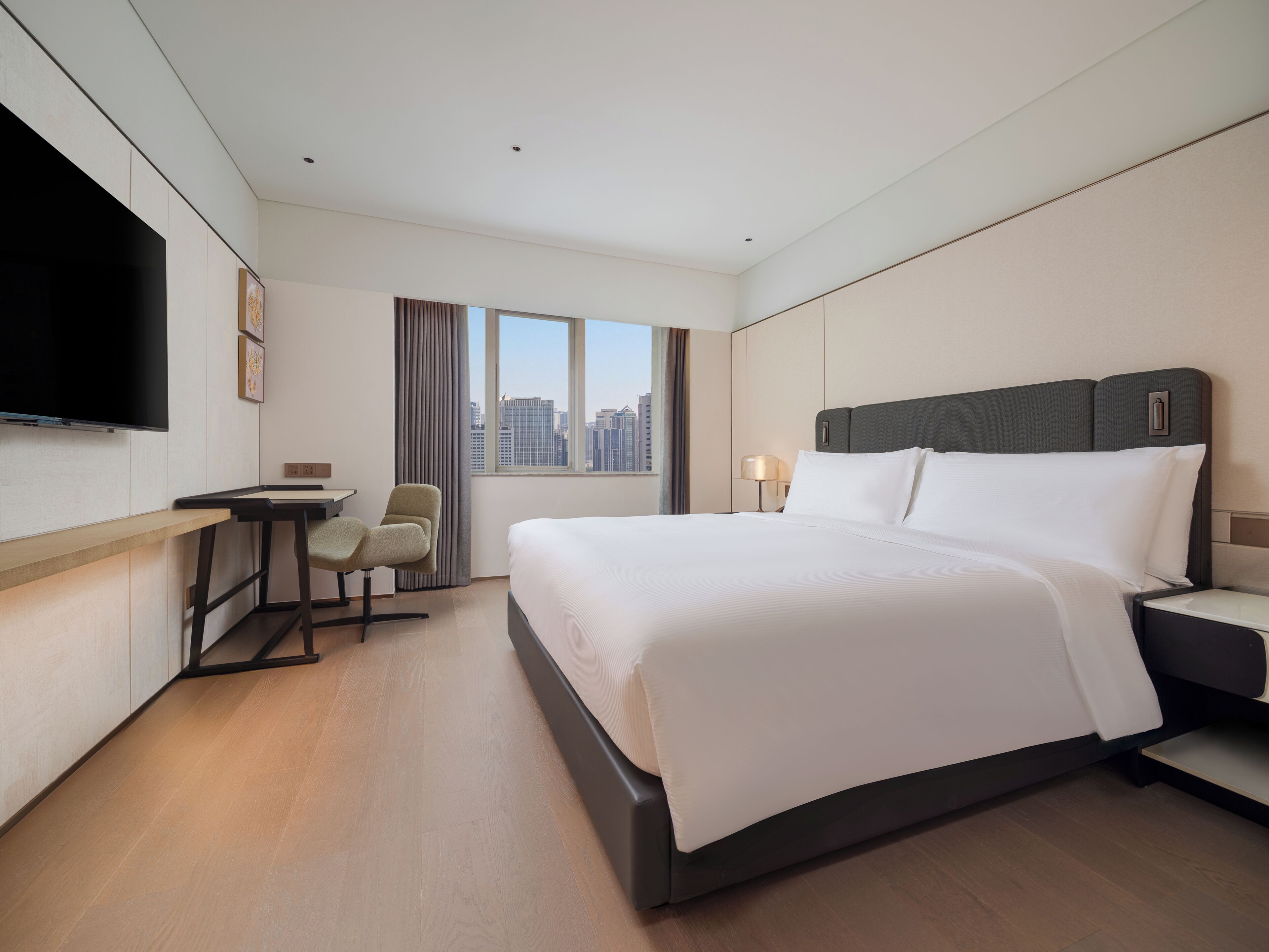 Premium bedding, down duvets, minibar, in-room safe