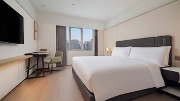 Room, 1 King Bed (Guest) | Premium bedding, down comforters, minibar, in-room safe