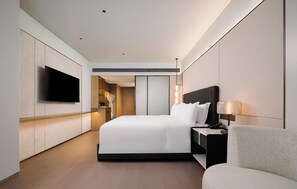 Biancheria da letto di alta qualità, copriletto in piuma, minibar