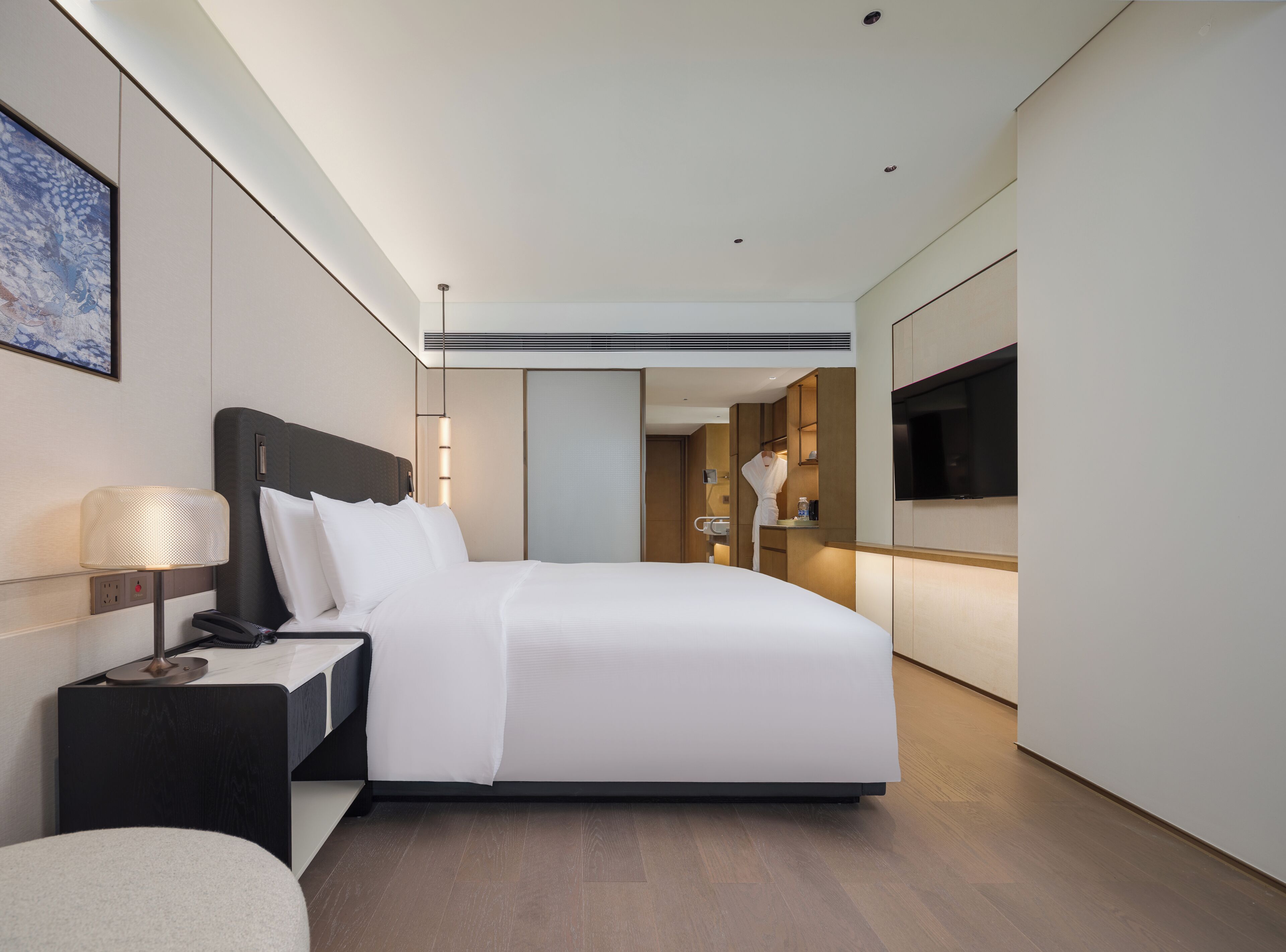 Premium bedding, down duvets, minibar, in-room safe