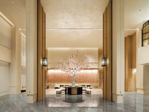 Lobby sitting area - Canton Hotel Guangzhou, Tapestry Collection by Hilton (Guangzhou)