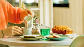 Café da manhã com buffet todos os dias (EUR 15 por pessoa)