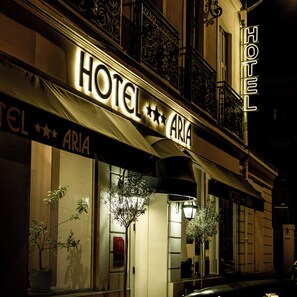 Fachada da propriedade