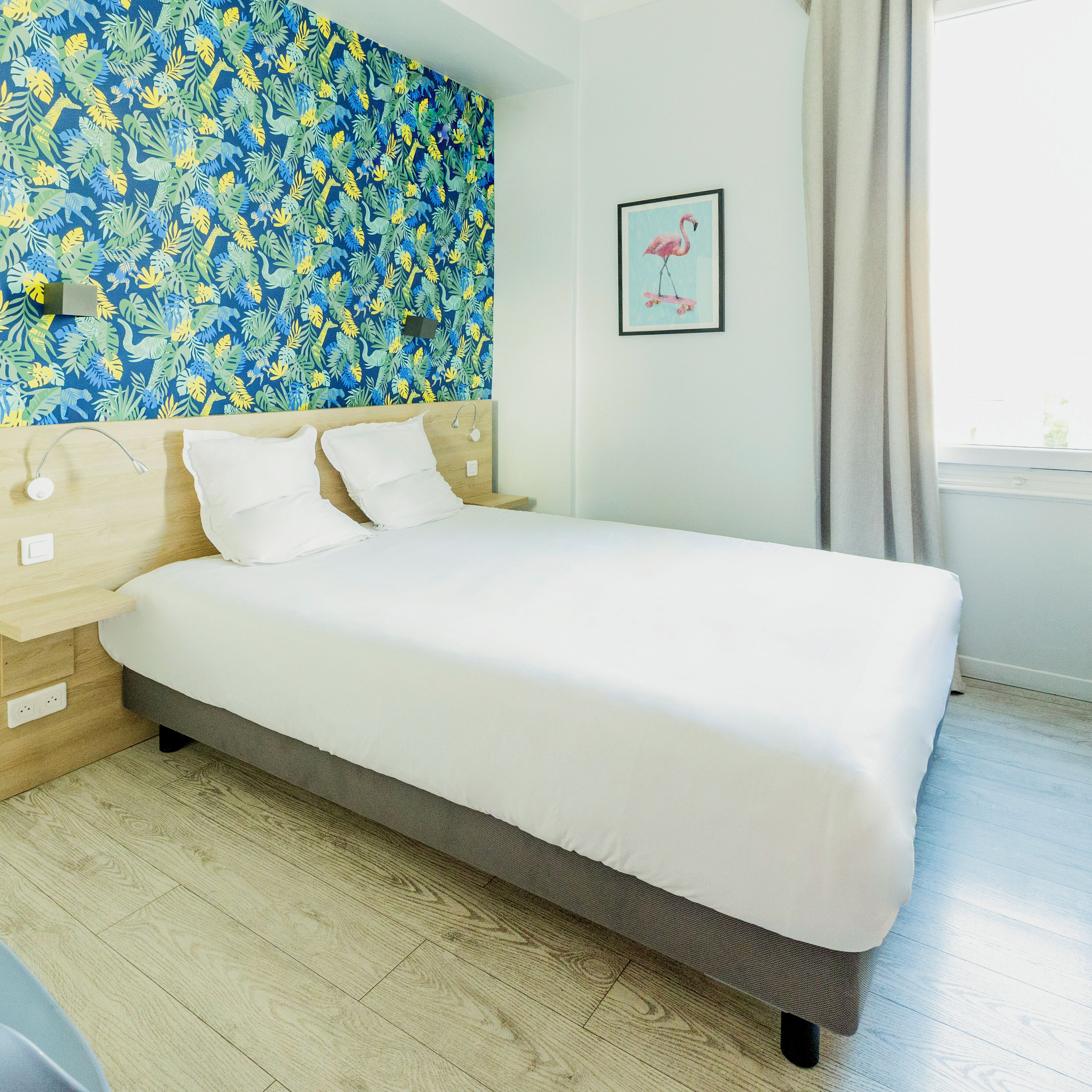 ห้องคอมฟอร์ทดับเบิล | มินิบาร์, ตู้นิรภัยในห้องพัก, ผ้าม่านกันแสง, ห้องเก็บเสียง