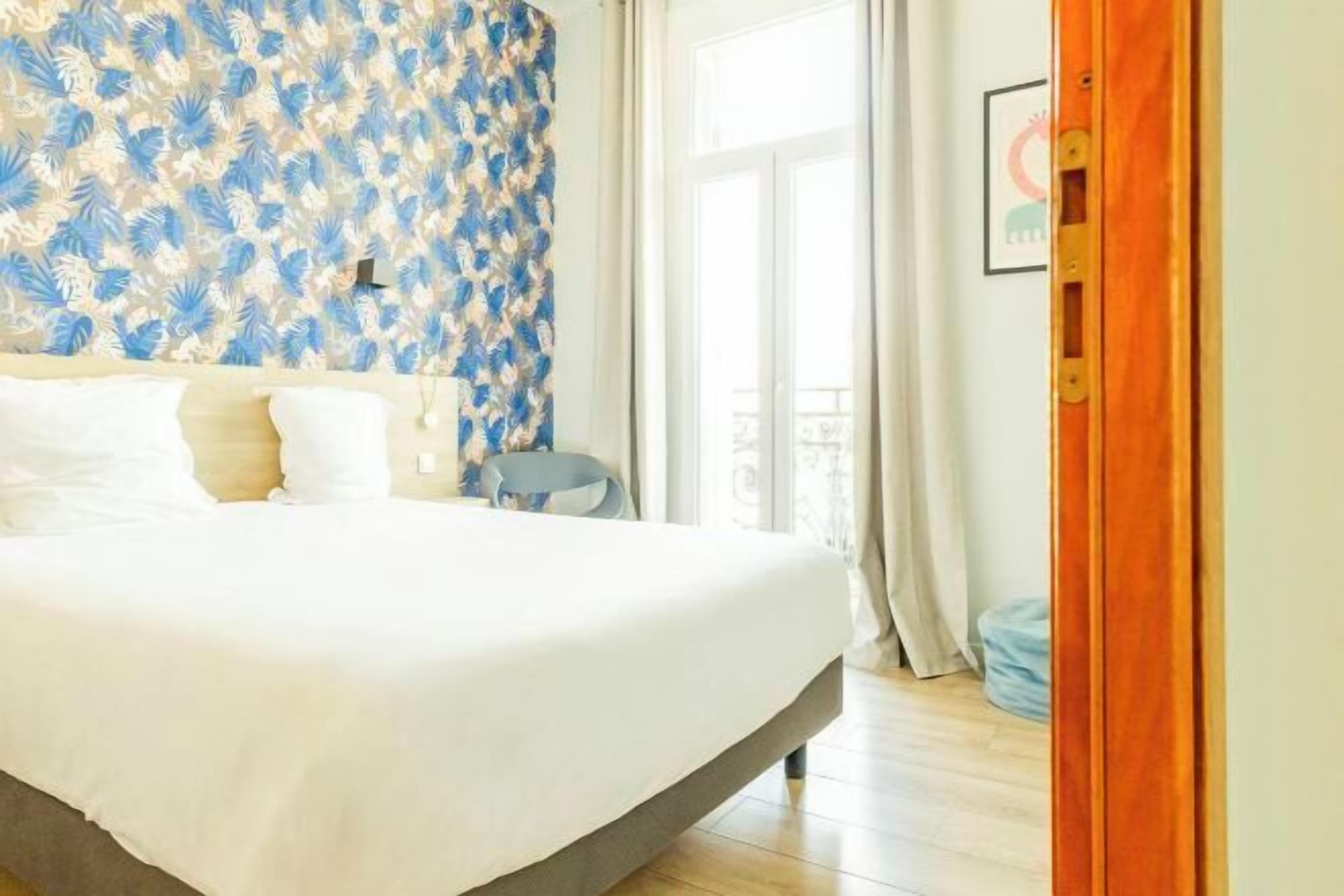 In-room safe, blackout drapes, soundproofing, iron/ironing board