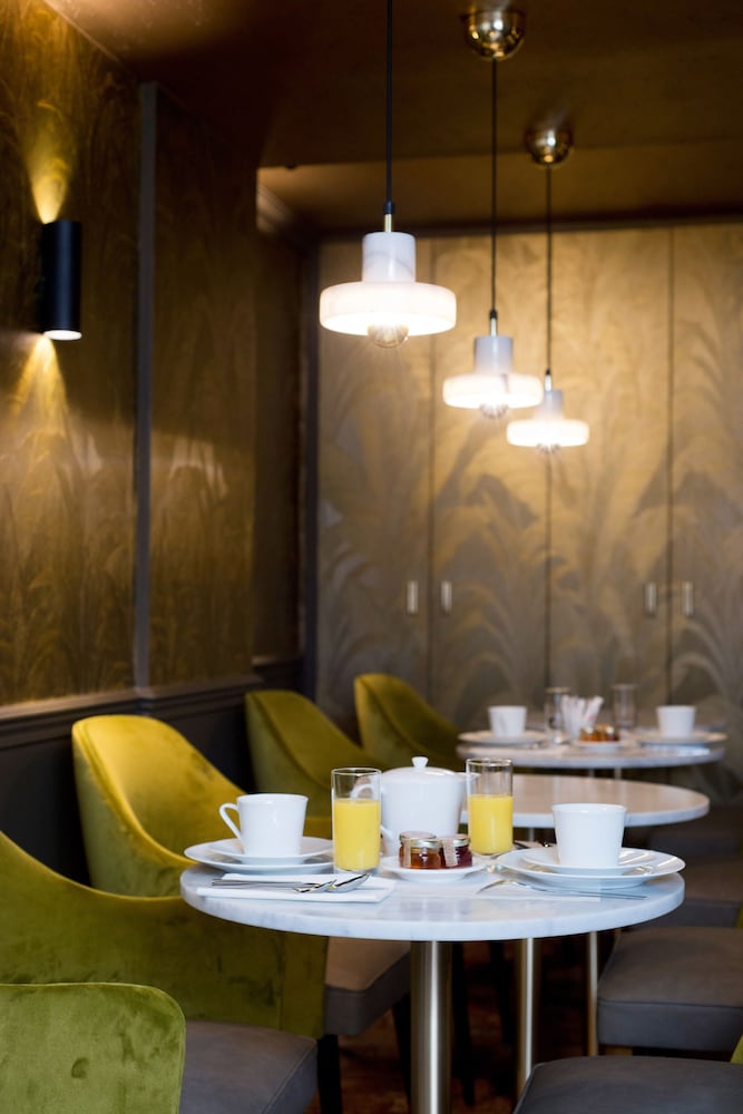 Hotel Henri IV Rive Gauche by null