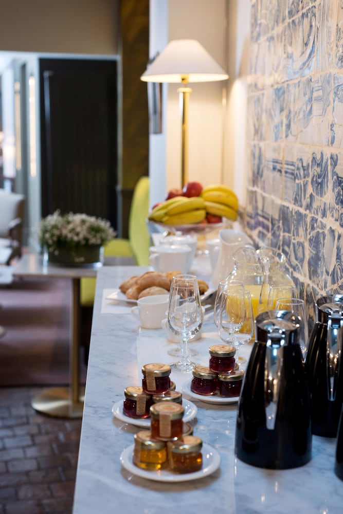 Hotel Henri IV Rive Gauche by null