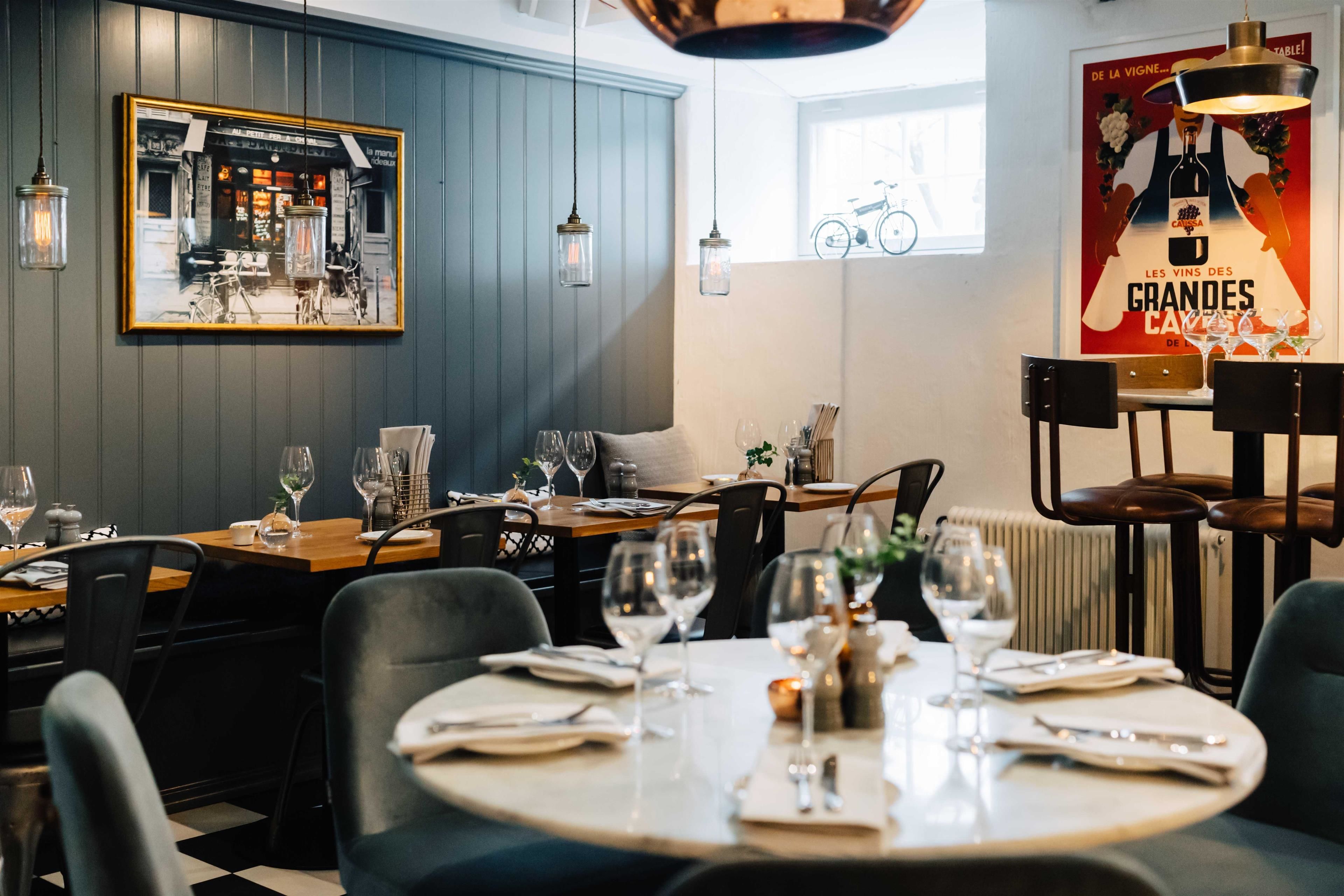 breakfast and dinner served