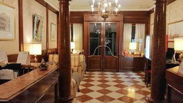 20-inch TV with digital channels