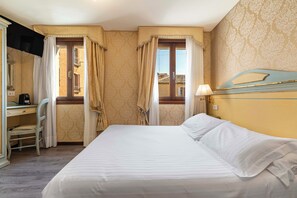 واي فاي مجانًا وملاءات أسرّة