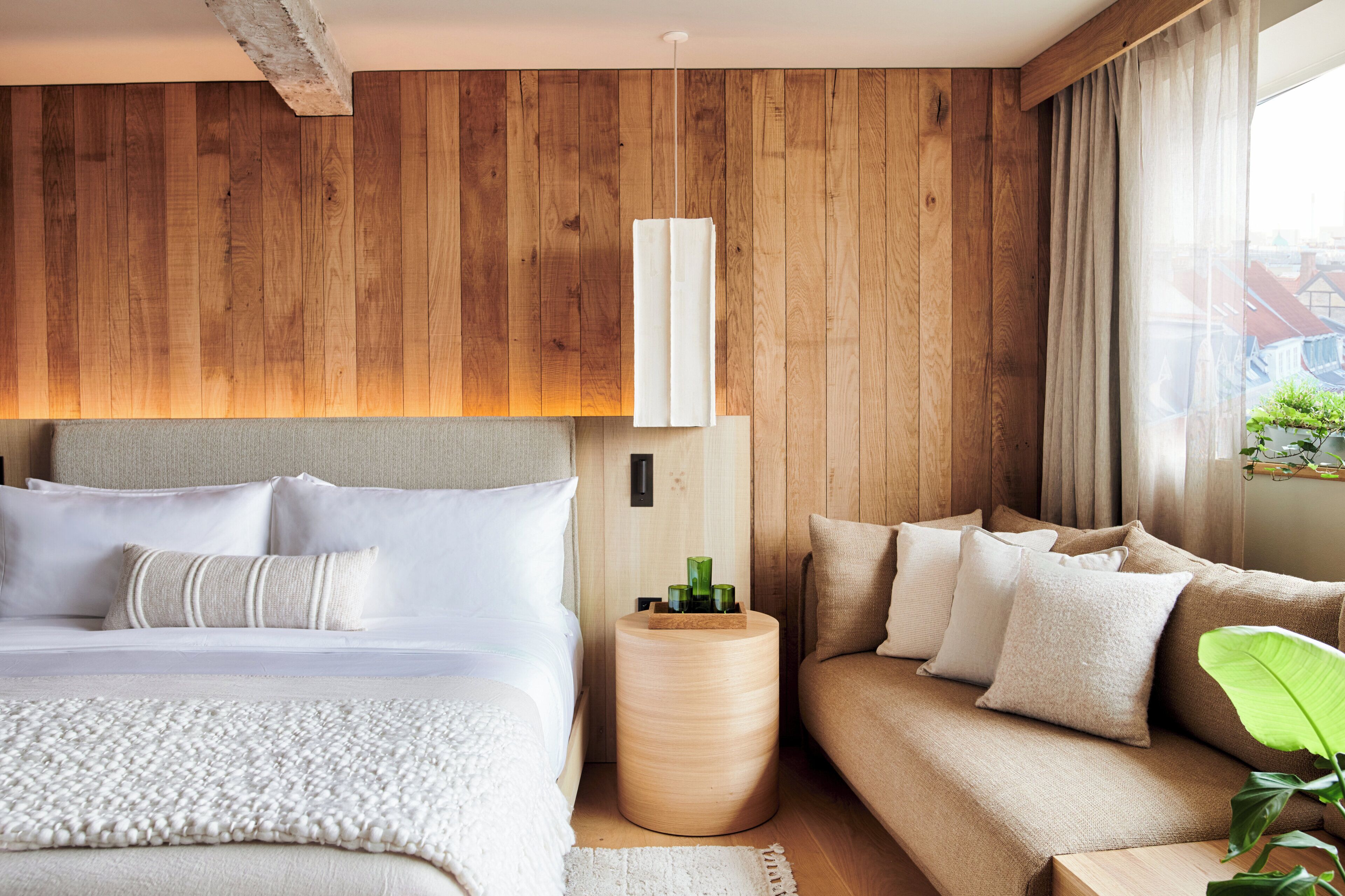 Ropa de cama de alta calidad y minibar 