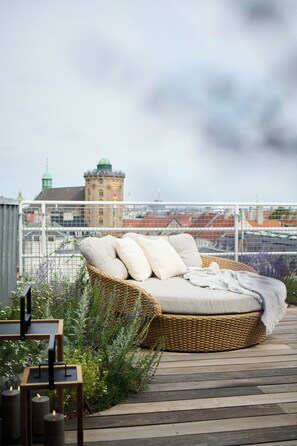 House, Terrace (Willow) | Terrace/patio