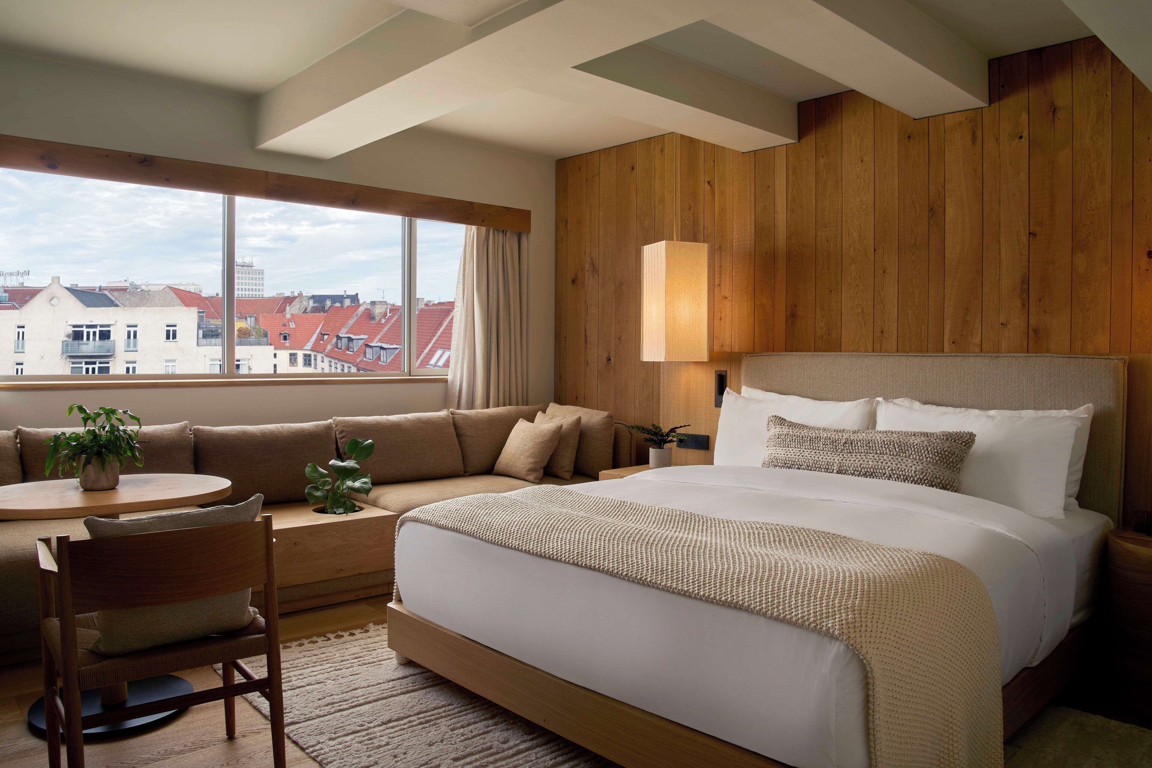 Premium bedding, minibar, in-room safe, desk