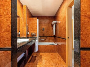 1 Schlafzimmer, Betten mit Memory-Foam-Matratzen, Minibar, Zimmersafe