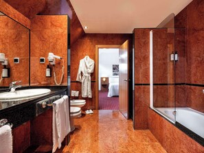 1 Schlafzimmer, Betten mit Memory-Foam-Matratzen, Minibar, Zimmersafe