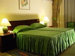 Standard Double or Twin Room | Egyptian cotton sheets, premium bedding, down duvets, minibar