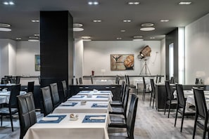 Daily buffet breakfast (EUR 13 per person)