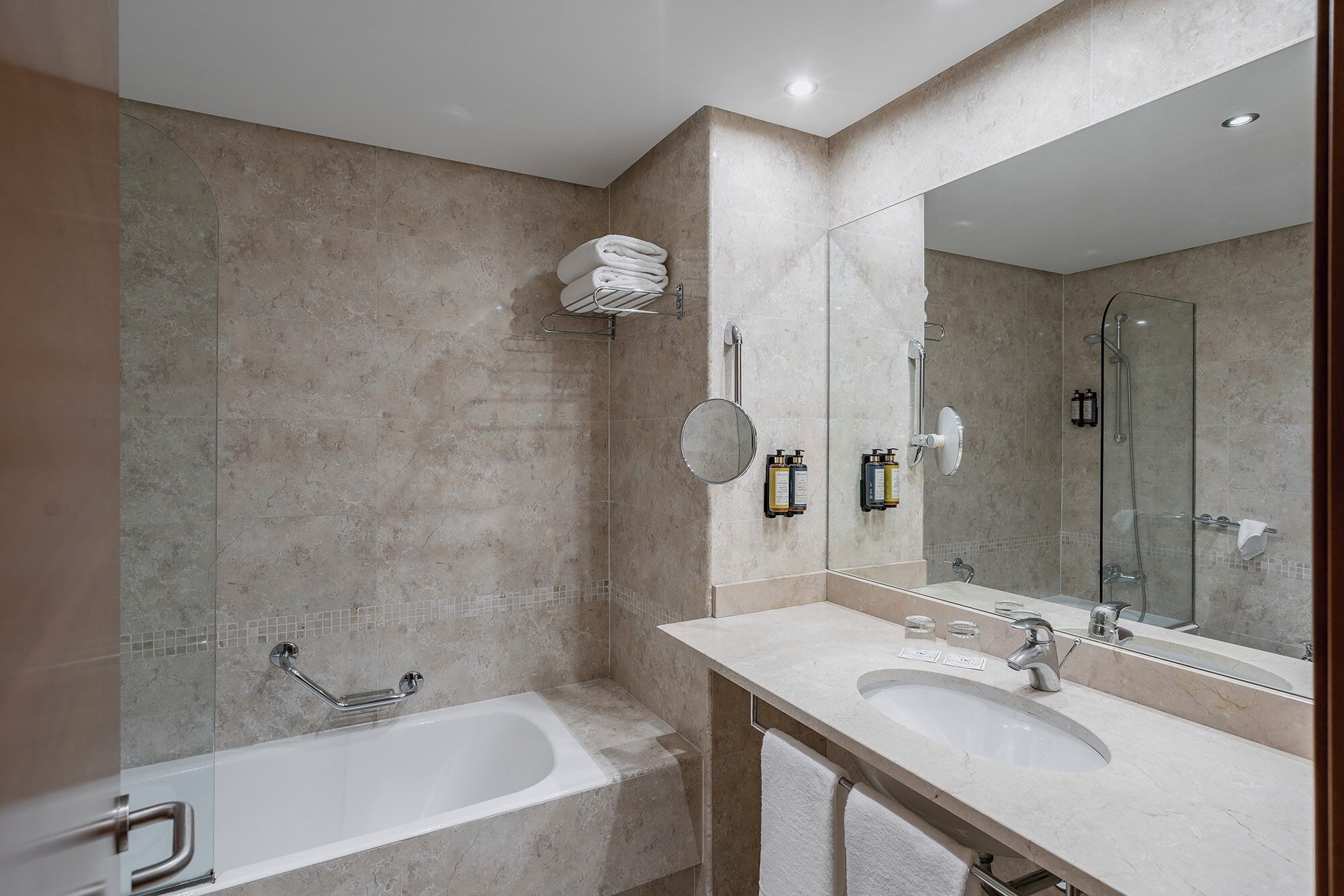 Foto - Dorma Coliseum