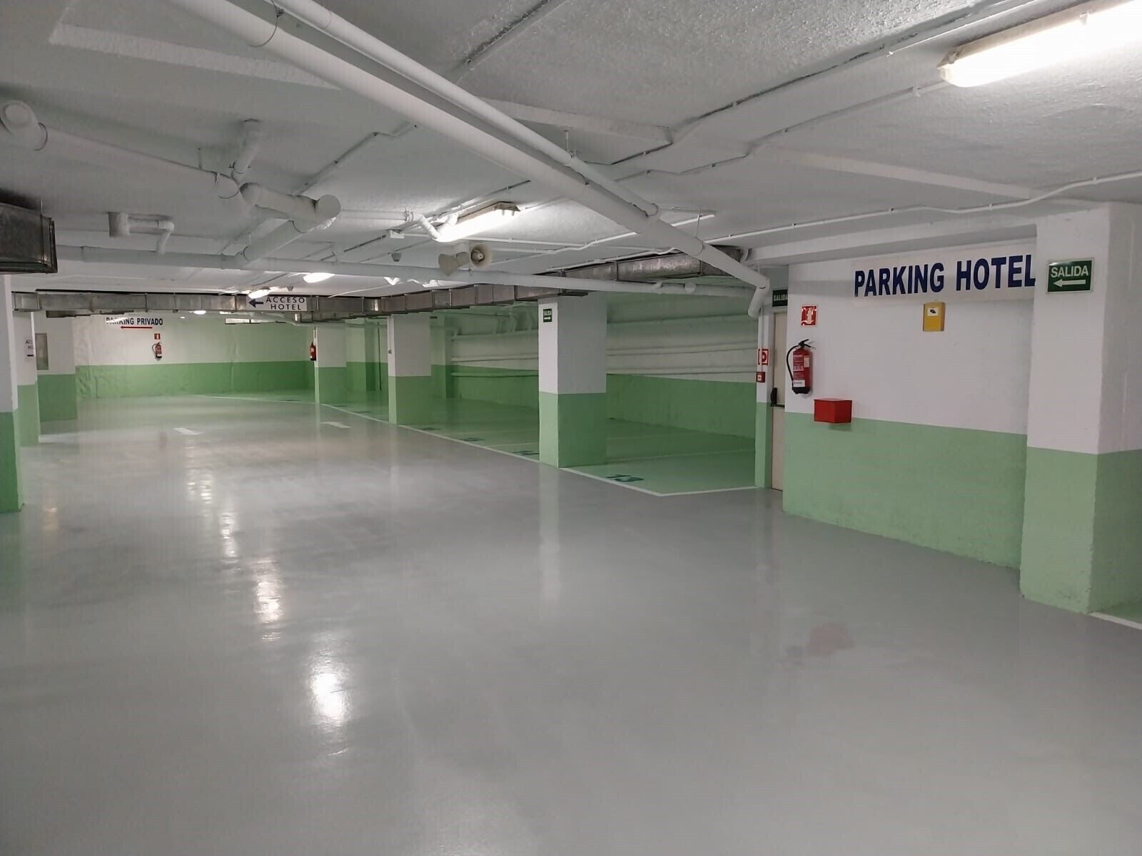 self-parking (surcharge) 22 per night