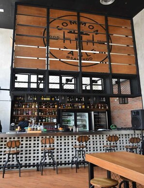 Daily cooked-to-order breakfast (PHP 375 per person)