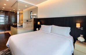 Premier Room, 1 King Bed (1BR Premier) | Bathroom