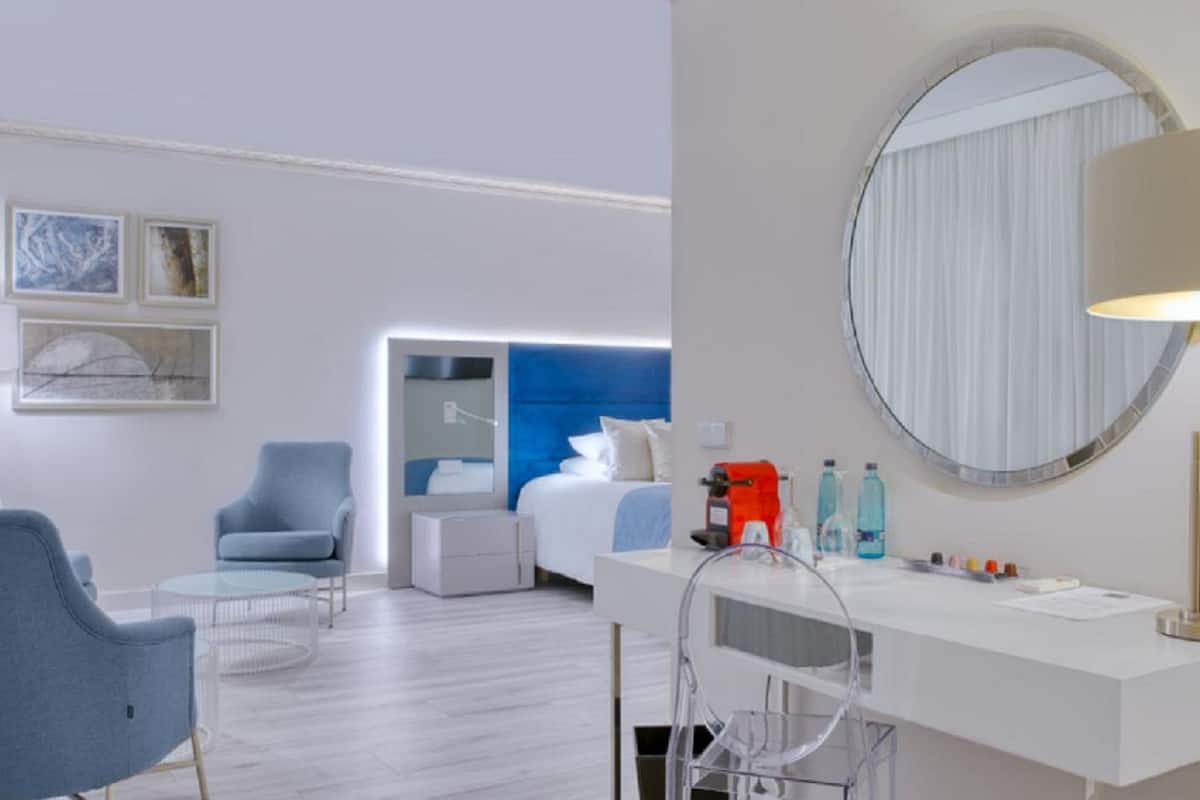 Grand Suite, 1 Bedroom, Balcony, Sea View | Premium bedding, in-room safe, desk, free WiFi