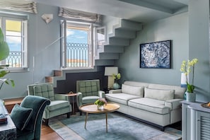 The Panoramic Loft