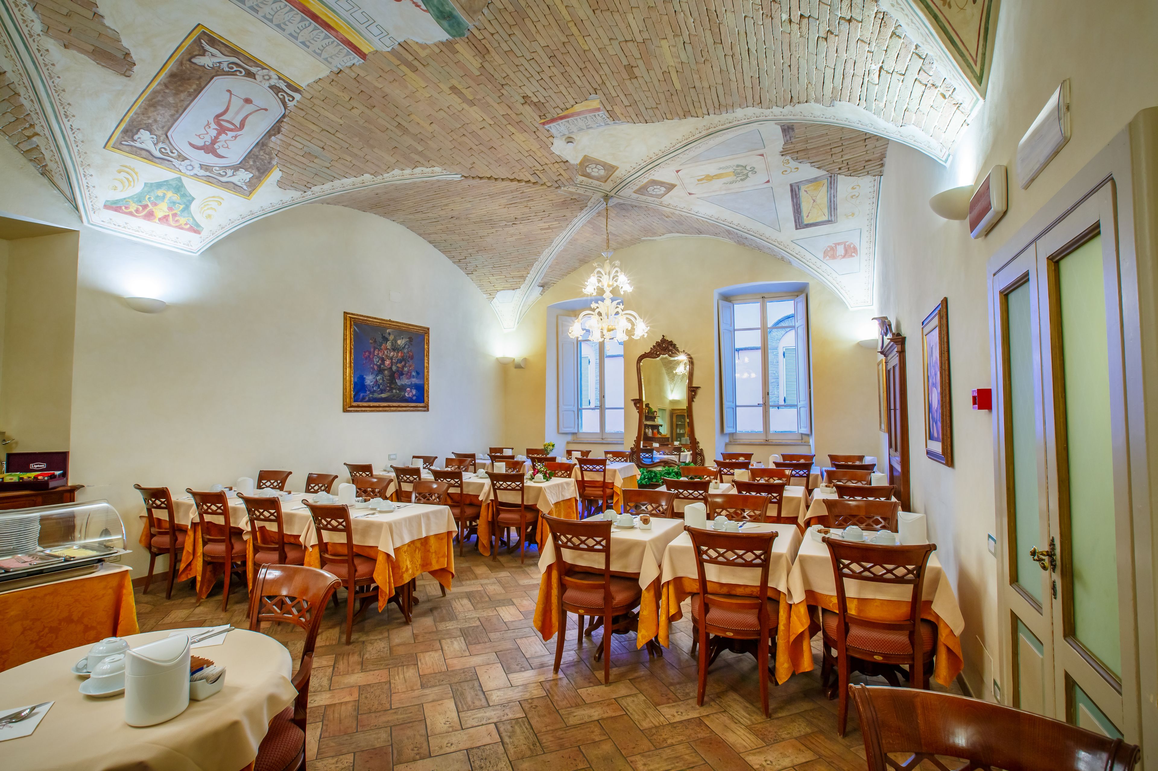 Colazione a buffet inclusa, servita tutte le mattine 