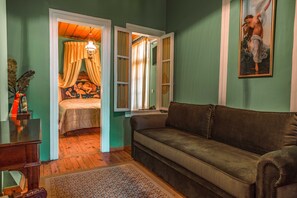 1 bedroom, premium bedding, individually decorated