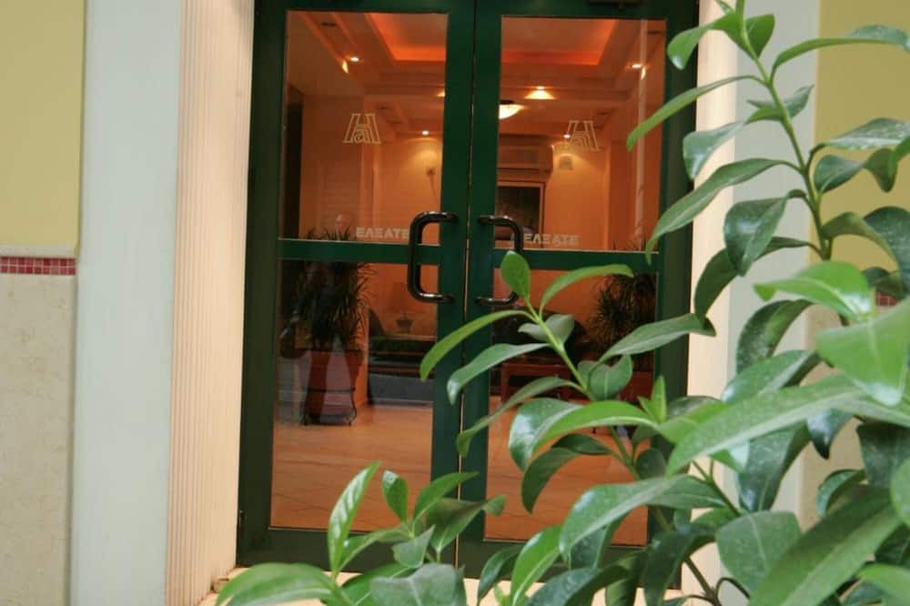 Alma Hotel