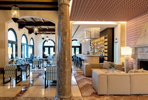 Restaurant - Hospes Maricel & Spa, Palma de Mallorca, a Member of Design Hotels (Calvia)