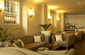 Sala de estar en el lobby