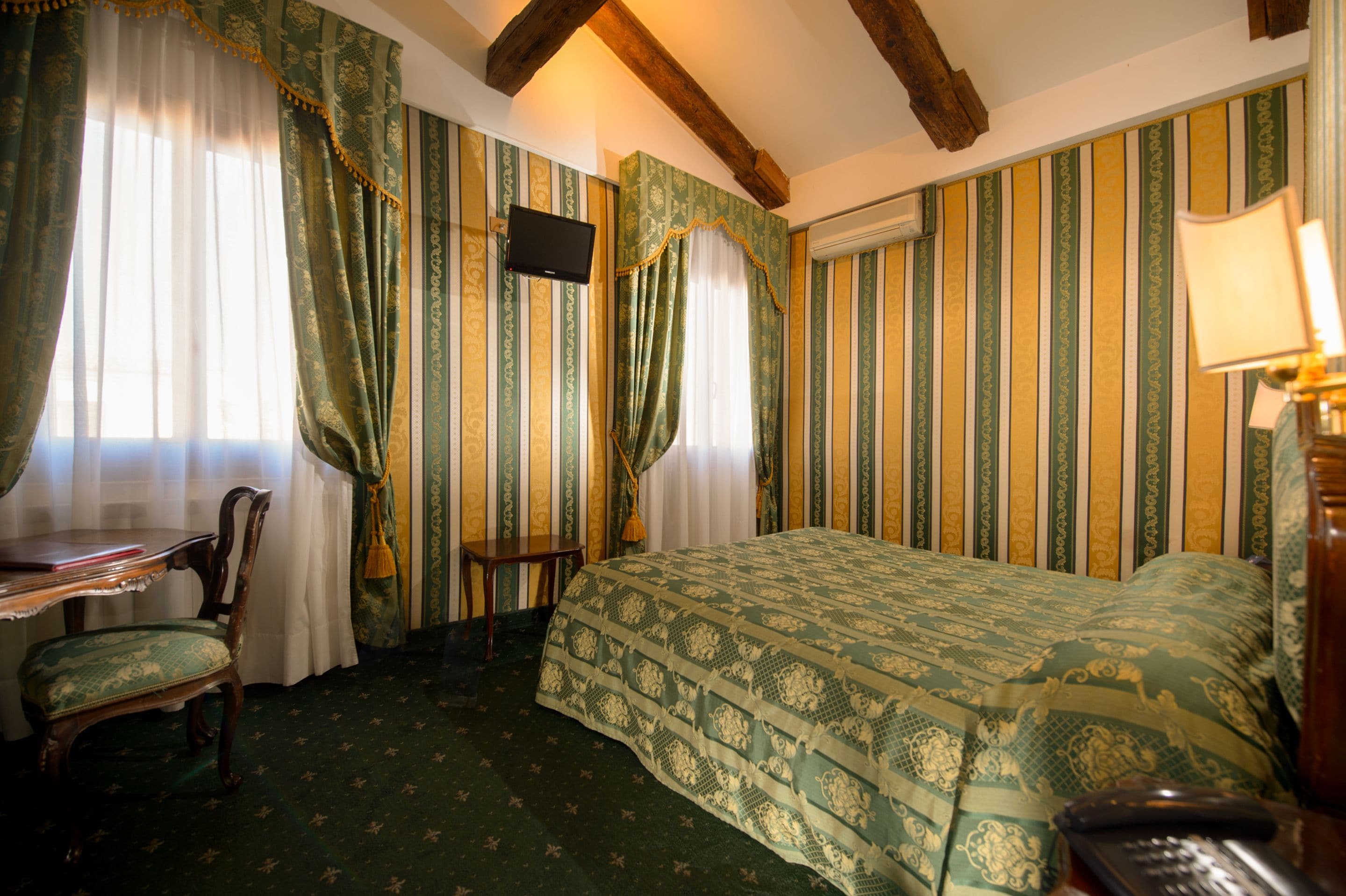 down duvets, minibar, in-room safe, cots/infant beds