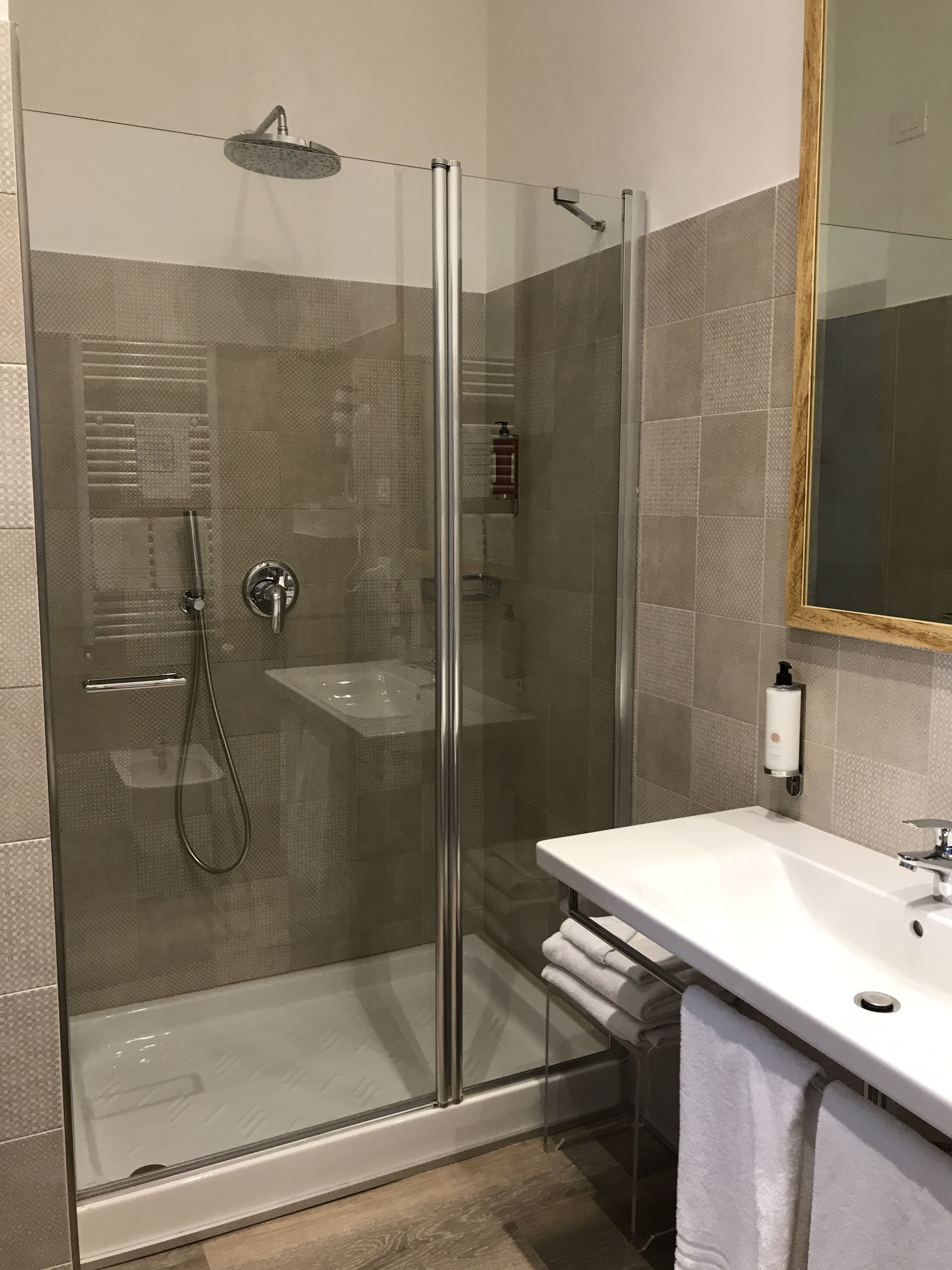 Photo - Hotel Bernina