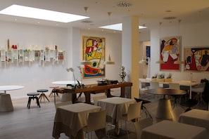 Daily buffet breakfast (EUR 15.00 per person)