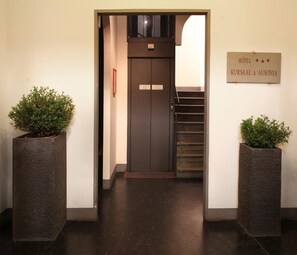 Lobby - Kursaal and Ausonia Hotel (Florence)