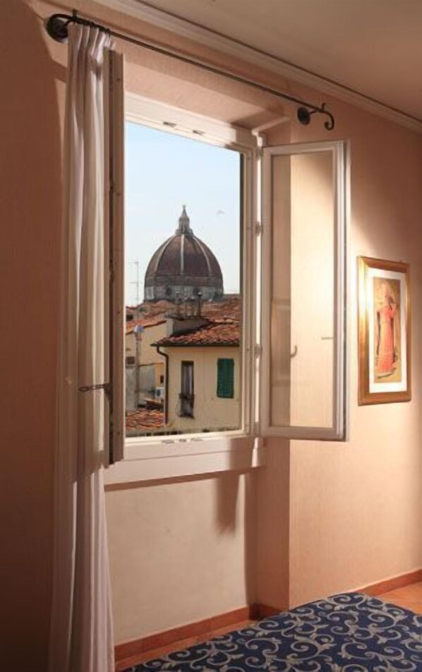 View from room - Kursaal and Ausonia Hotel (Florence)