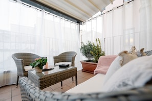 Kahden hengen superior-huone (yksi tai kaksi sänkyä) | Terassi/patio